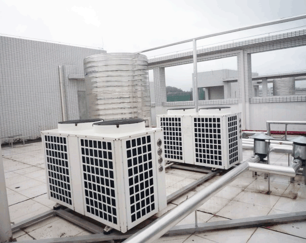 �՚��ܟ�ˮ����̫��ܟ�ˮ���Ă���