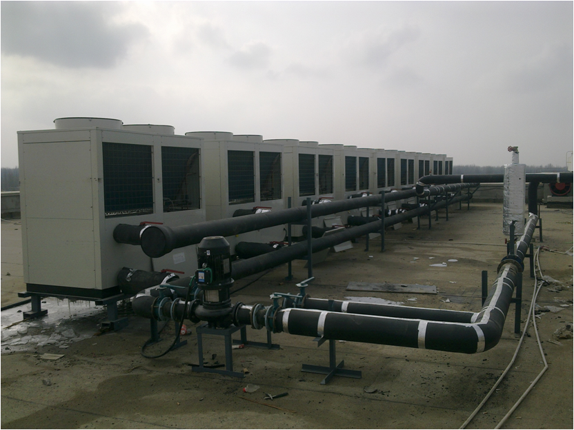 8.5萬平超低溫空氣源熱泵機組采暖制冷 8.5萬平超低溫空氣源熱泵機組采暖制冷